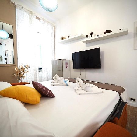 Dimora Delle Camelie Appartement Genua Buitenkant foto