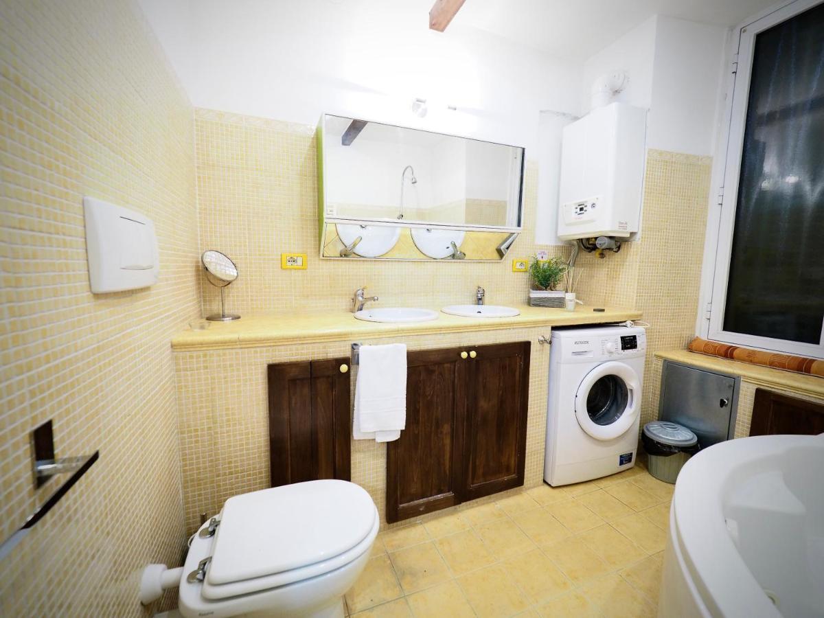 Dimora Delle Camelie Appartement Genua Buitenkant foto