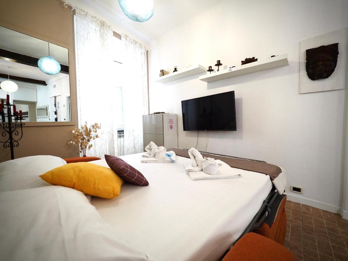 Dimora Delle Camelie Appartement Genua Buitenkant foto
