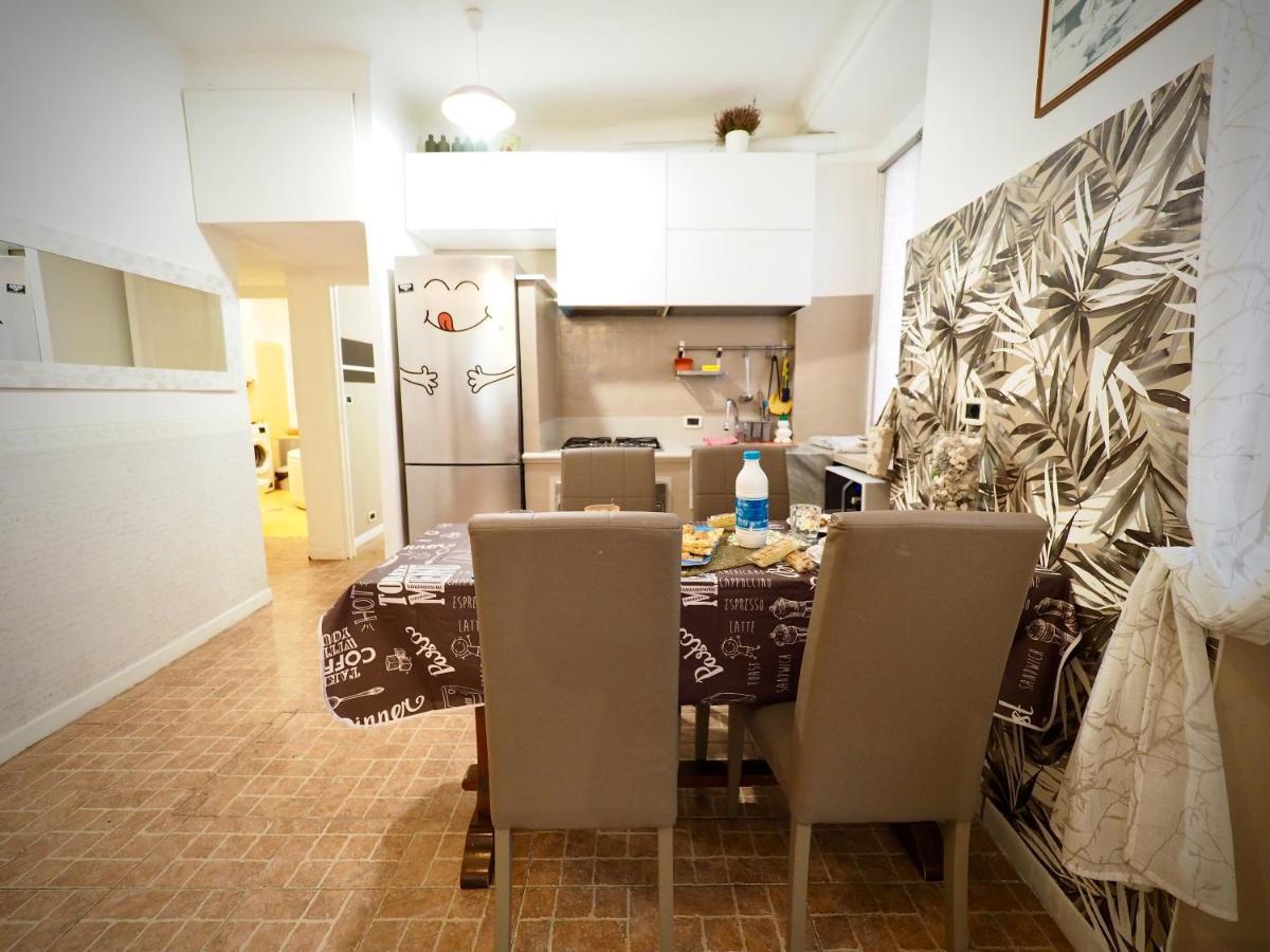 Dimora Delle Camelie Appartement Genua Buitenkant foto